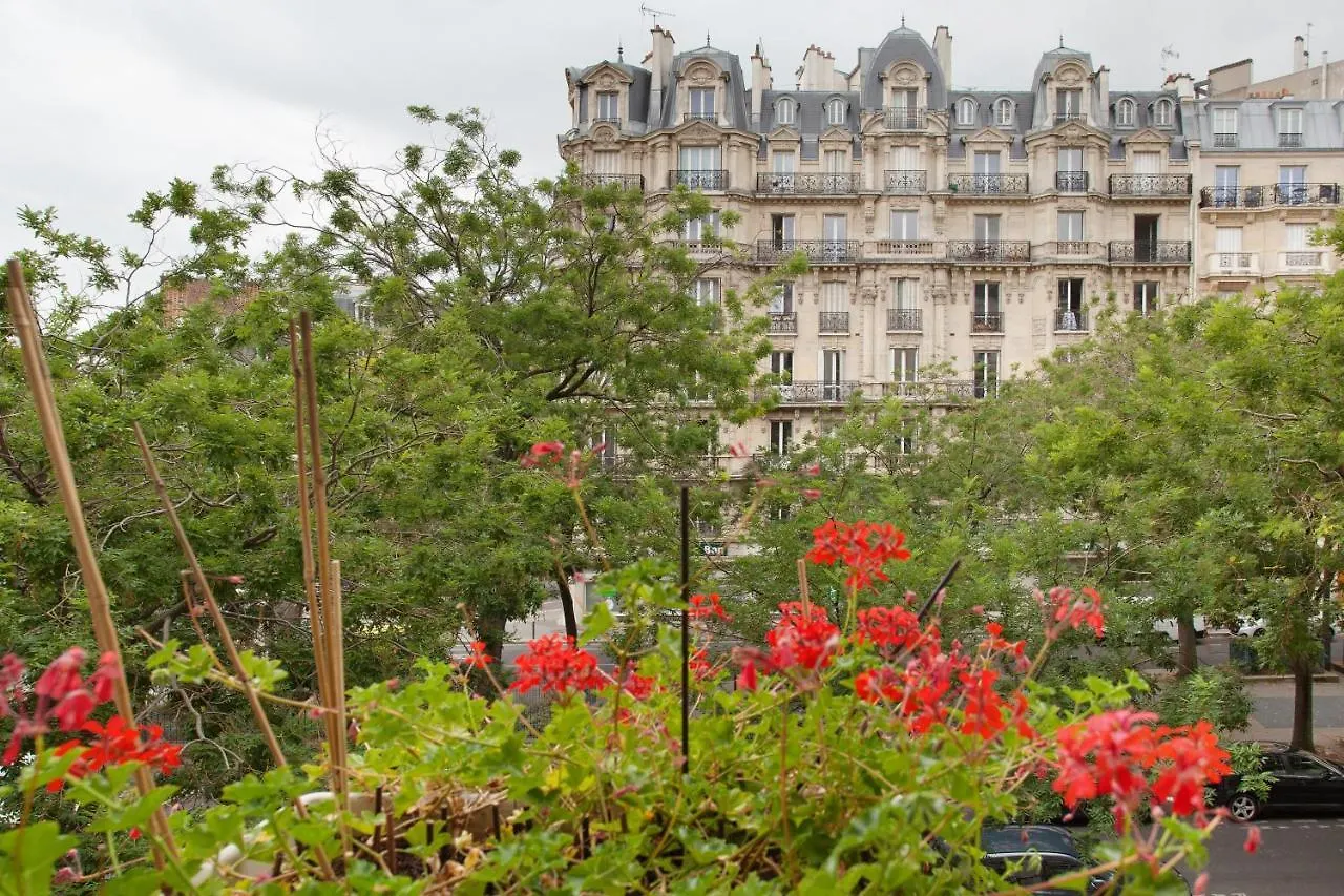 Hotel Lux Picpus Paris