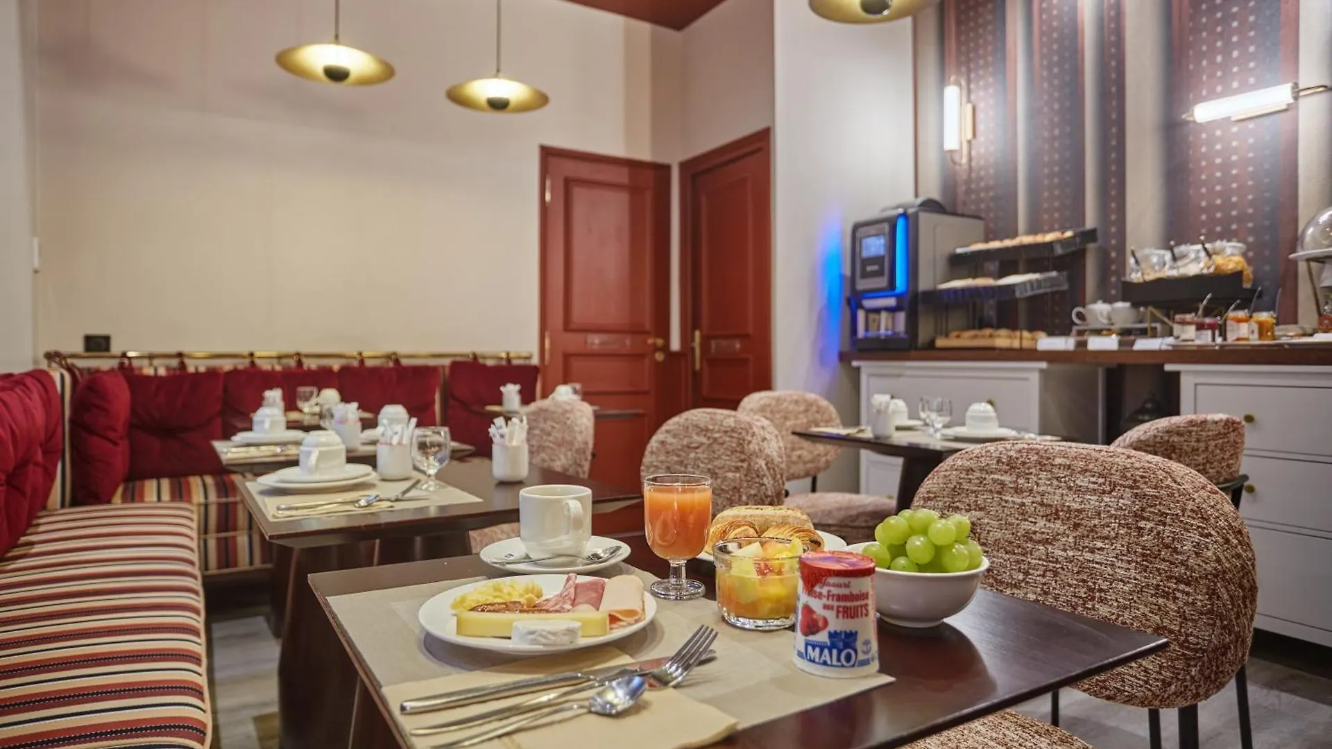 Hotel Lux Picpus Paris France