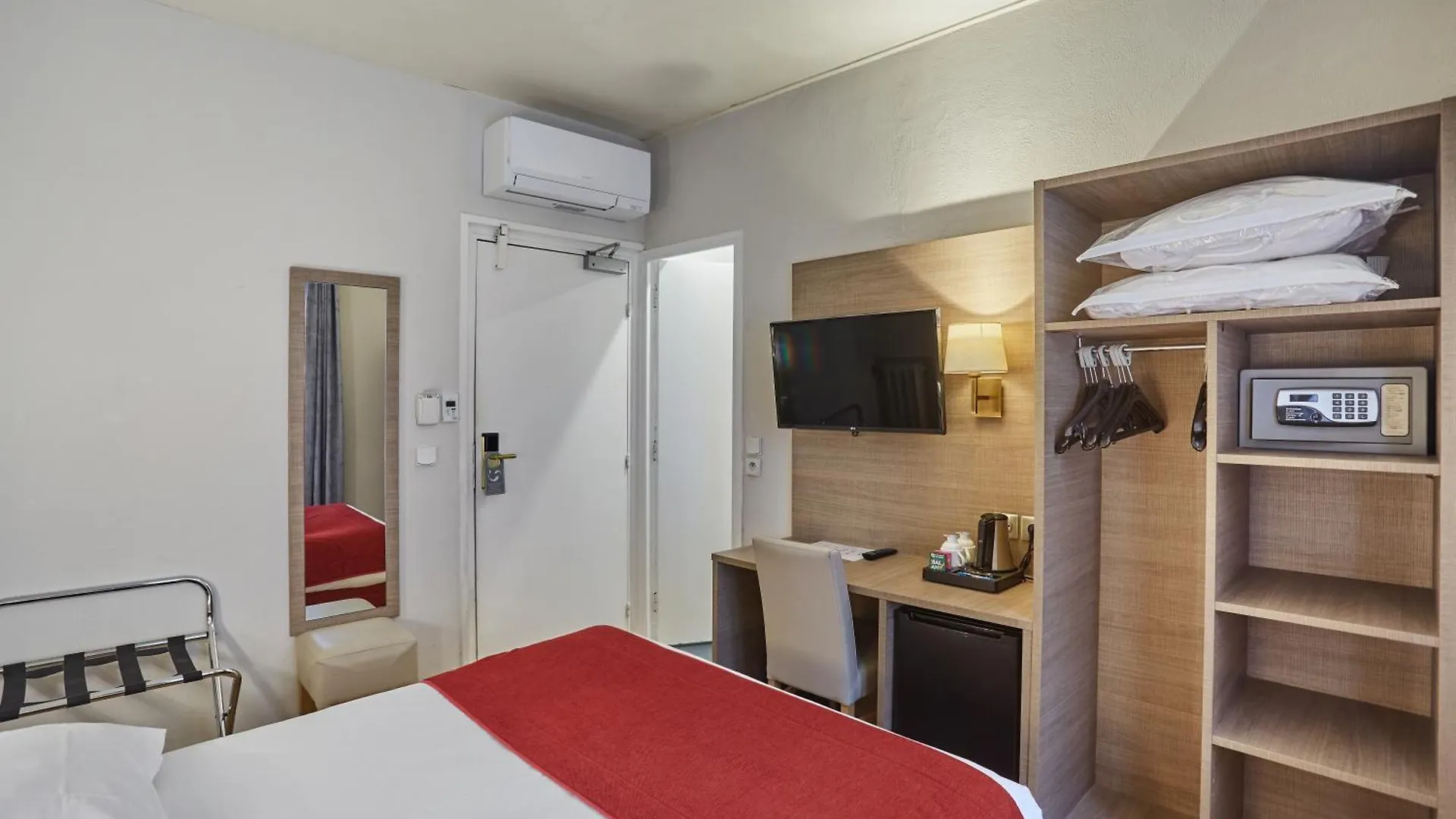 Hotel Lux Picpus Paris
